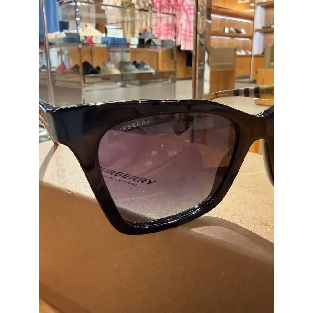 Burberry stylish women